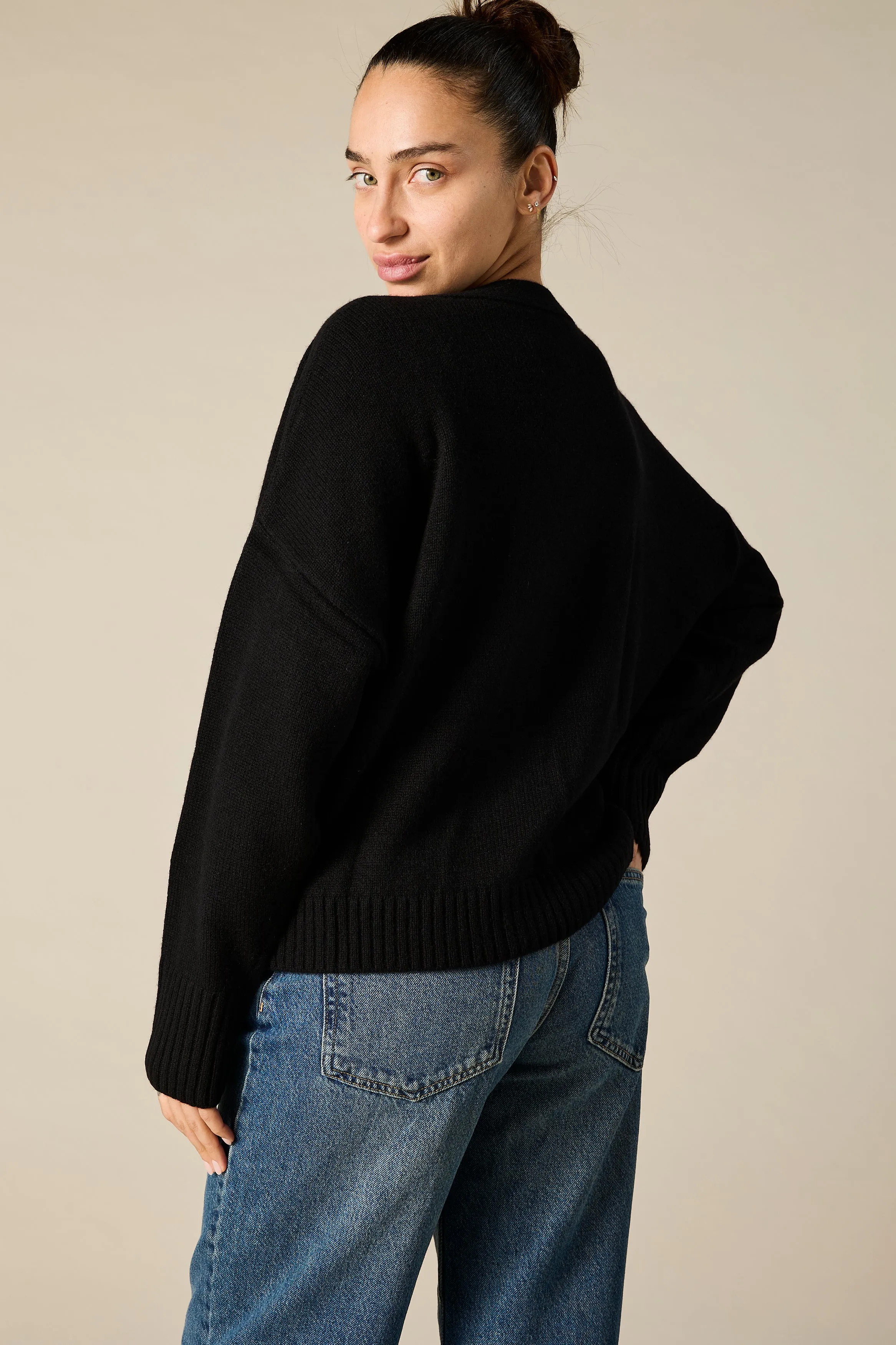 Cashmere Ruby Cardigan in Black