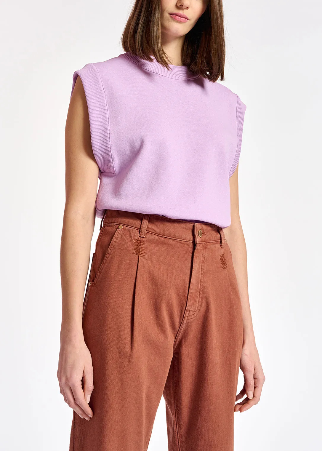 Lilac sleeveless knitted top